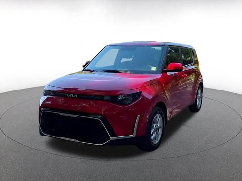 Used 2025 Kia Soul LX w/ LX Technology Package FWD image 7
