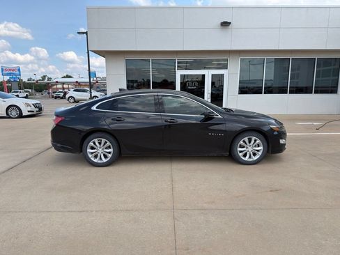 Used 2020 Chevrolet Malibu LT FWD image 3