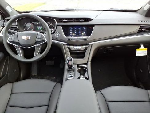 New 2025 Cadillac XT5 Premium Luxury image 19