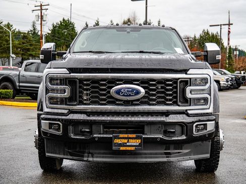 Used 2025 Ford F450 Platinum w/ Platinum Plus Package image 9