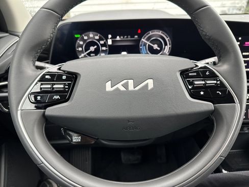 New 2026 Kia Niro Wind image 23