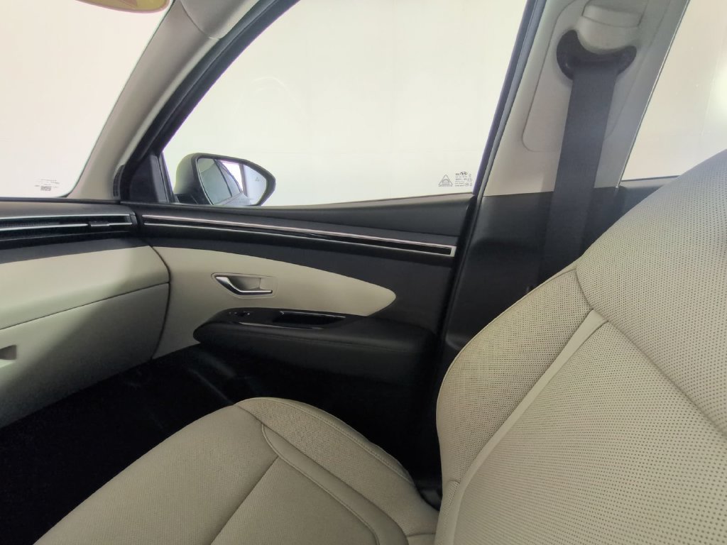 Used 2024 Hyundai Tucson Limited FWD image 28