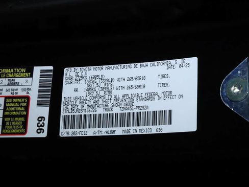 Used 2025 Toyota Tacoma TRD Sport AWD/4WD image 20