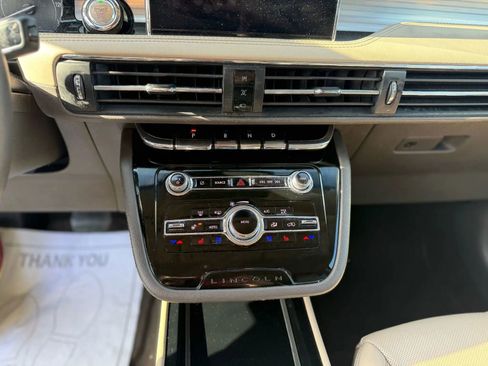 Used 2022 Lincoln Corsair AWD w/ Equipment Group 101A image 31