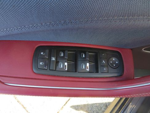 Used 2018 Maserati Levante GranLusso image 23