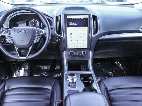 Used 2024 Ford Edge SEL image 16