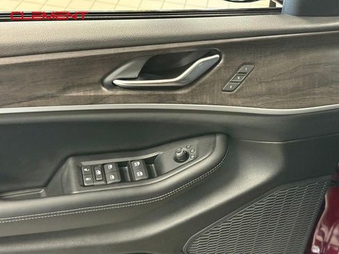 New 2025 Jeep Grand Cherokee L Limited AWD/4WD image 10