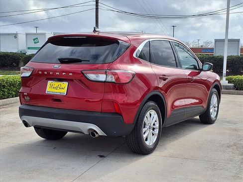 Used 2022 Ford Escape SE w/ Convenience Package image 2
