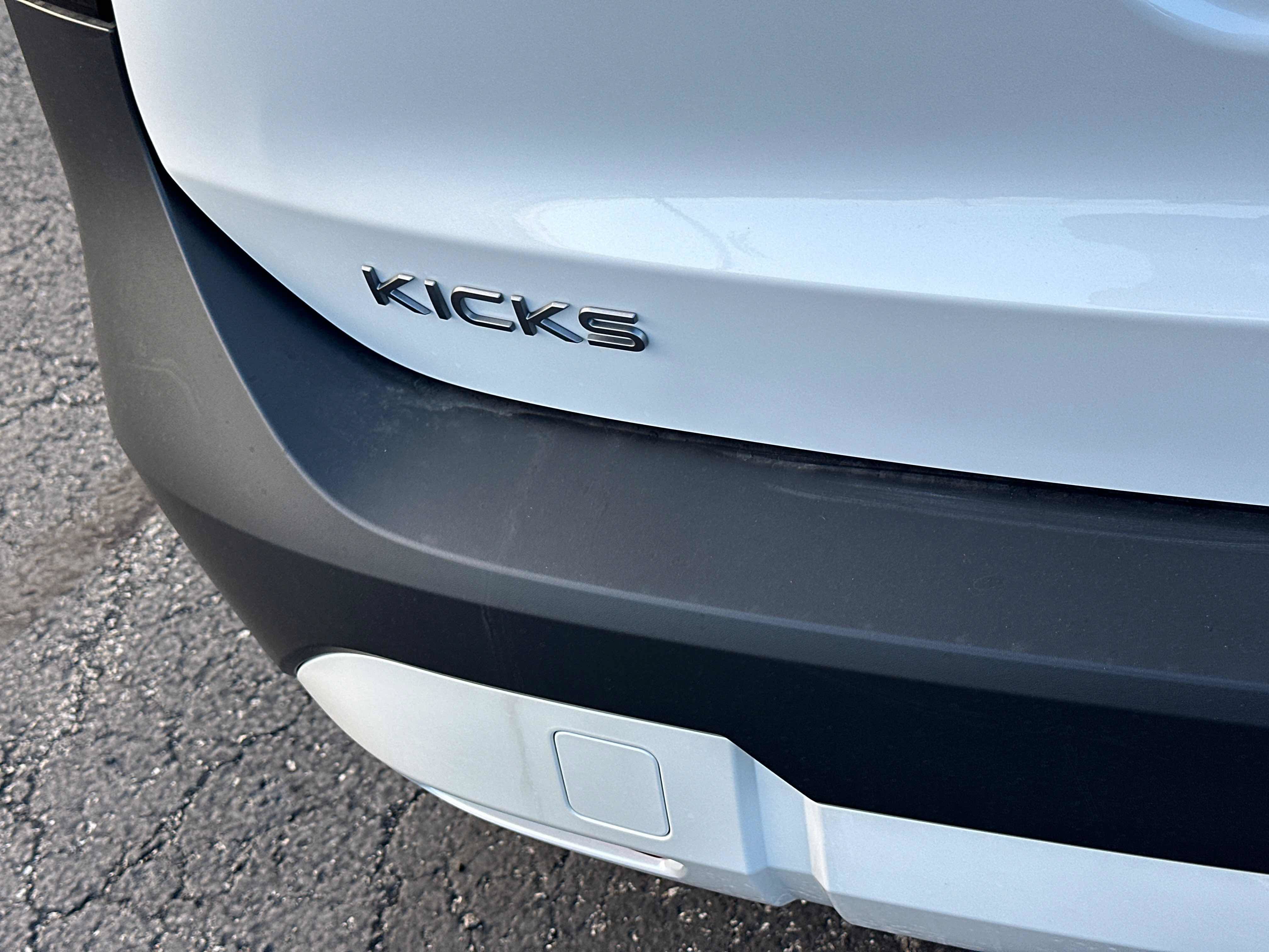 New 2027 Nissan Kicks SV AWD/4WD image 11