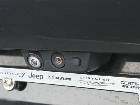 Used 2021 Cadillac Escalade Sport Platinum w/ LPO, ONYX Package image 55