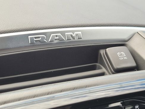 New 2026 RAM 2500 Big Horn AWD/4WD image 15