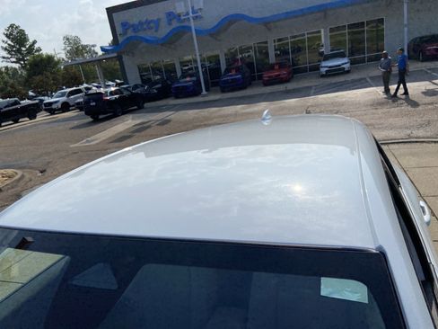 New 2026 Honda HR-V LX image 15