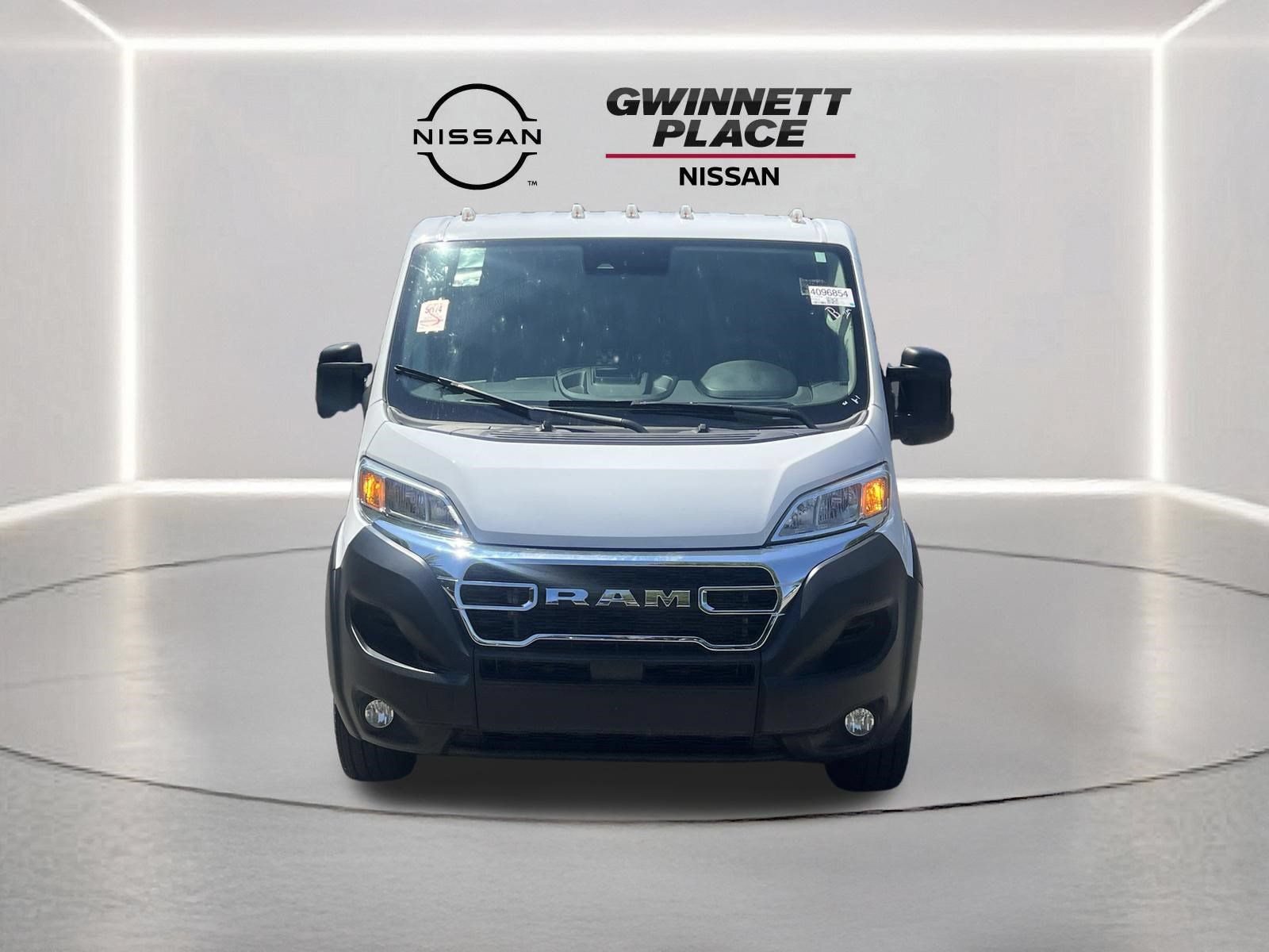 Used 2025 RAM ProMaster 2500 w/ U-Haul Equipment Group FWD image 27