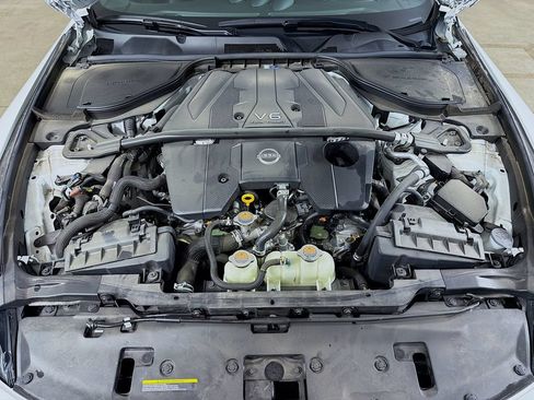 Used 2024 Nissan Z NISMO w/ Floor Mat Package RWD image 24