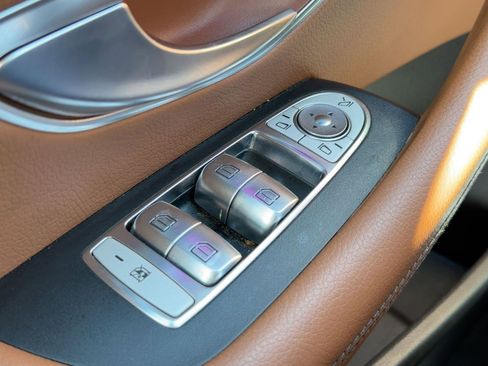 Used 2018 Mercedes-Benz E 400 E 400 image 11
