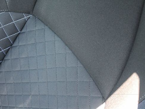 Used 2021 Toyota C-HR XLE FWD image 33