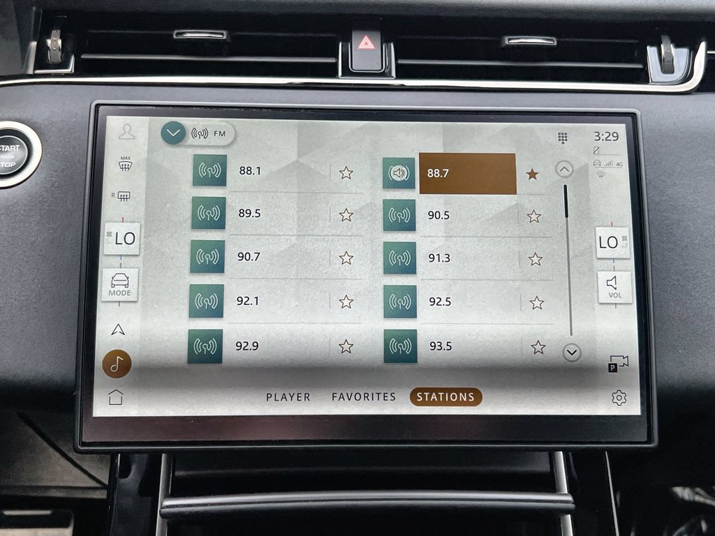 Certified 2024 Land Rover Range Rover Evoque Dynamic SE AWD/4WD image 23