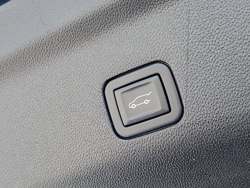 Used 2024 Cadillac Escalade Premium Luxury w/ LPO, Floor Liner Package AWD/4WD image 43