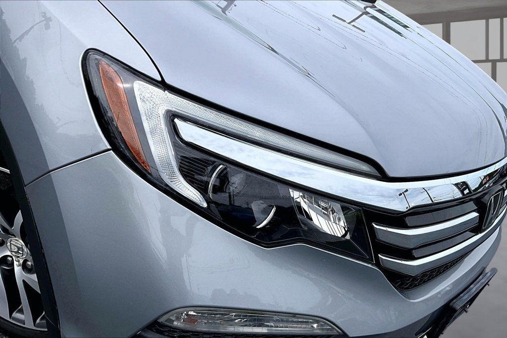 Used 2017 Honda Pilot Elite image 30
