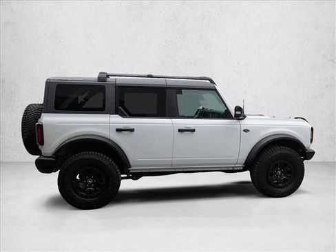 Used 2022 Ford Bronco Wildtrak image 4