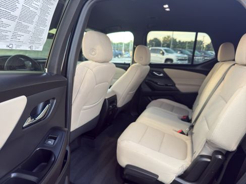 Certified 2023 Chevrolet Traverse LS w/ LPO, Floor Liner Package AWD/4WD image 29