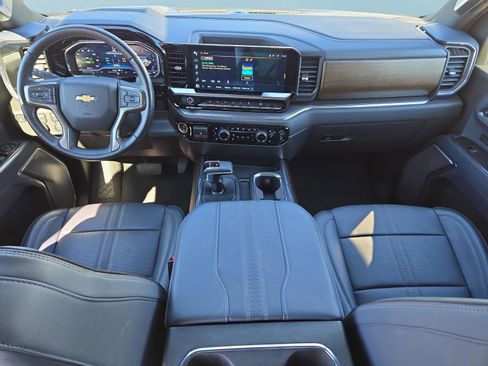 Used 2023 Chevrolet Silverado 1500 High Country w/ High Country Premium Package image 18