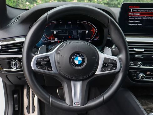 Used 2022 BMW 540i w/ M Sport Package RWD image 24