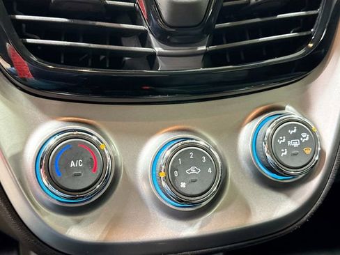 Used 2018 Chevrolet Spark LS image 17