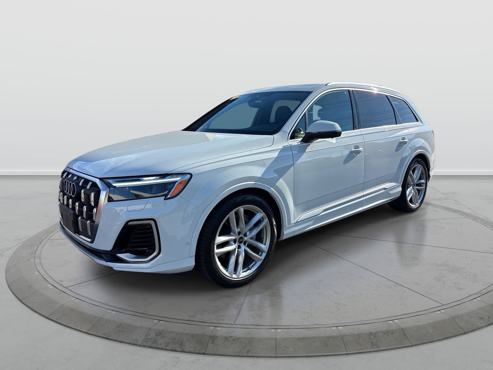 Used 2025 Audi Q7 3.0T Premium Plus AWD/4WD image 1