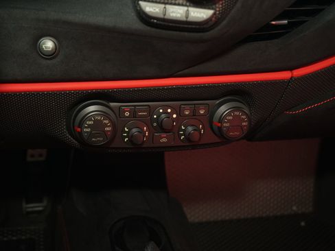 Used 2020 Ferrari 488 Pista Spider image 22