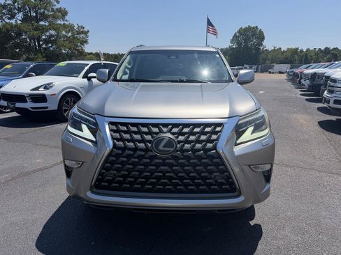 Used 2021 Lexus GX 460 Premium w/ Premium Package AWD/4WD image 2