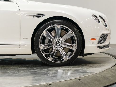 Used 2016 Bentley Continental GT image 18
