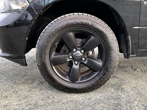 Used 2019 RAM 1500 Express w/ Express Value Package image 5