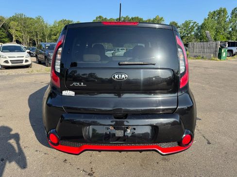 Used 2014 Kia Soul FWD image 4
