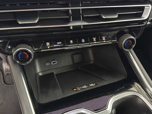 Certified 2024 Chevrolet Traverse LT image 64