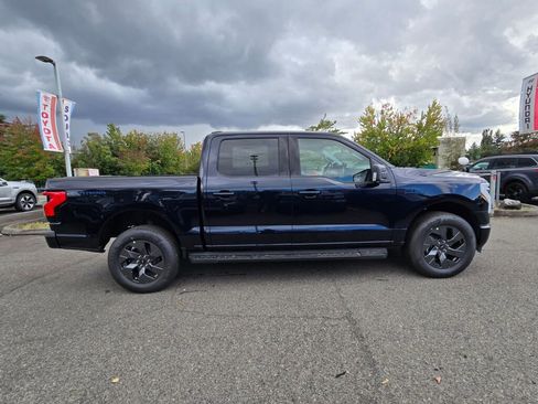 New 2025 Ford F150 Lightning Flash AWD/4WD image 4