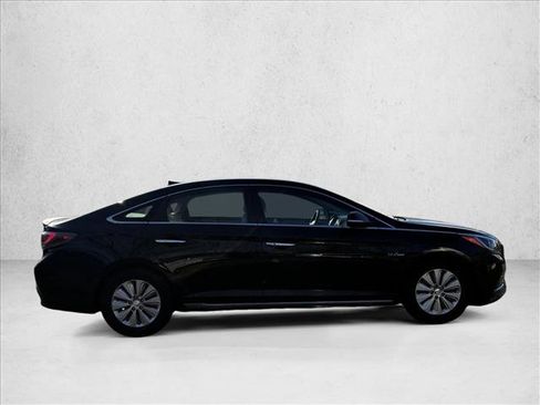 Used 2016 Hyundai Sonata SE image 4