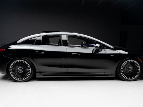 Used 2023 Mercedes-Benz EQE AMG 4MATIC Sedan image 36