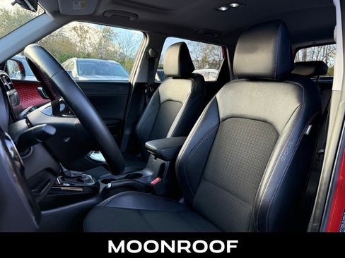 Certified 2024 Kia Soul GT-Line image 9