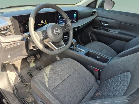 Used 2026 Nissan Kicks SV FWD image 18