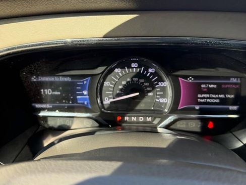 Used 2015 Lincoln Navigator L 2WD image 19