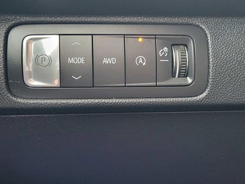 Used 2026 Chevrolet Traverse LT w/ Driver Confidence Package AWD/4WD image 15