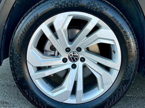 Used 2021 Volkswagen Atlas SE w/ Panoramic Sunroof Package FWD image 30