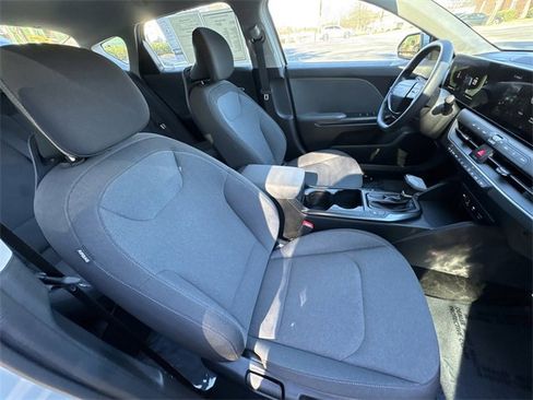 Certified 2025 Kia K4 LXS image 18