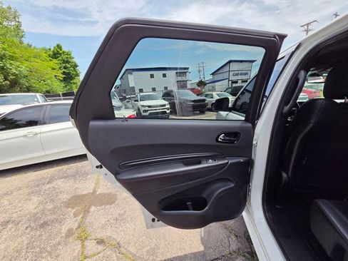 Used 2022 Dodge Durango R/T w/ Blacktop Package AWD/4WD image 29