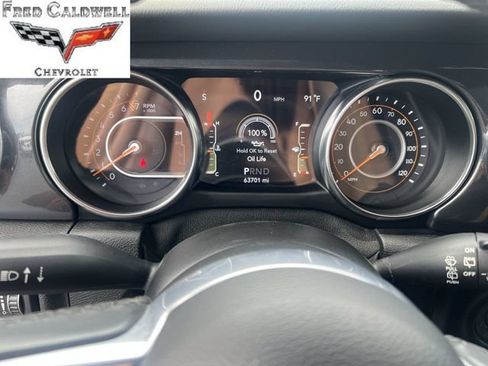 Used 2021 Jeep Wrangler Unlimited Sahara AWD/4WD image 18