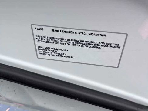 Used 2024 Tesla Model X image 10