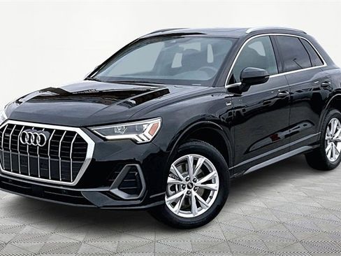 Used 2025 Audi Q3 2.0T Premium w/ Convenience Package image 1