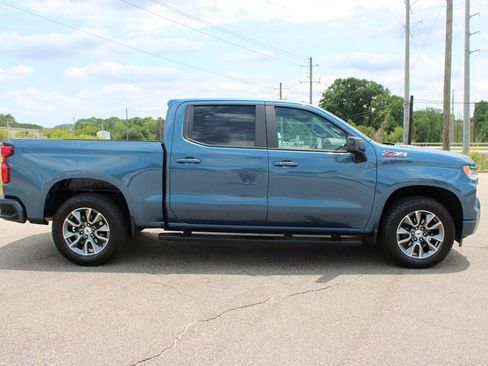 Used 2024 Chevrolet Silverado 1500 RST w/ Z71 Off-Road Package AWD/4WD image 27