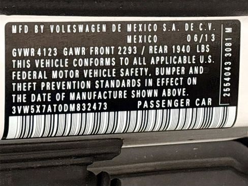 Used 2013 Volkswagen Beetle 2.5 image 30